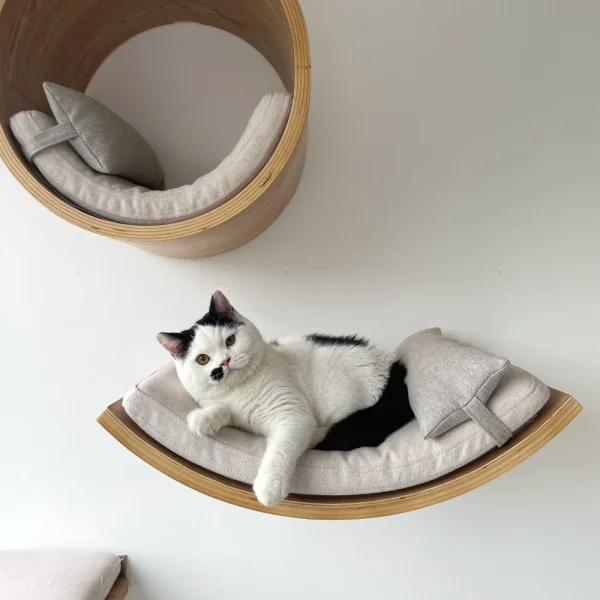 Cat Wall Mounted Furniture Cat Climbing Shelves Scratching Post Ladder Cat Perch Wooden Cat Tree House for Kitten Sleep Play