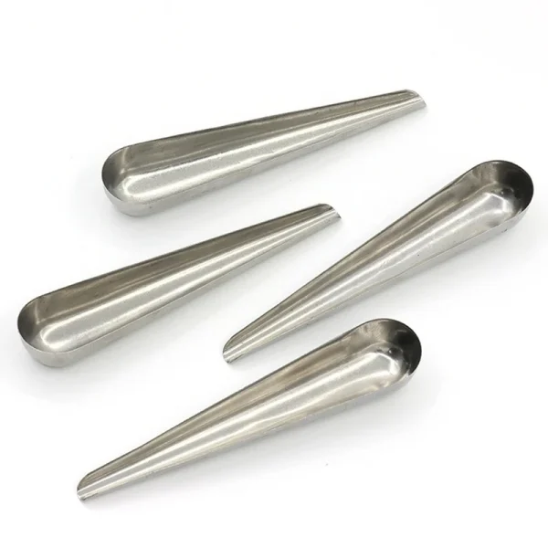 Stainless steel feeding devices, various types of bird feeding devices, rust-proof and convenient feeding tool