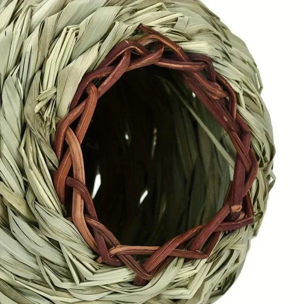 Handcrafted Weaved Hanging Parrot Hummingbird Nest Houses Birds Nest Cage Egg Cage House Outdoor Home Decoration and Gardening